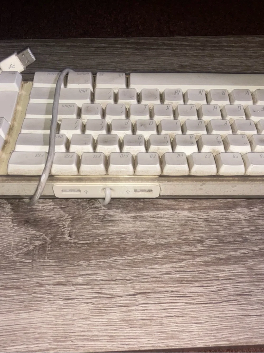 Wired Apple Computer Keyboard